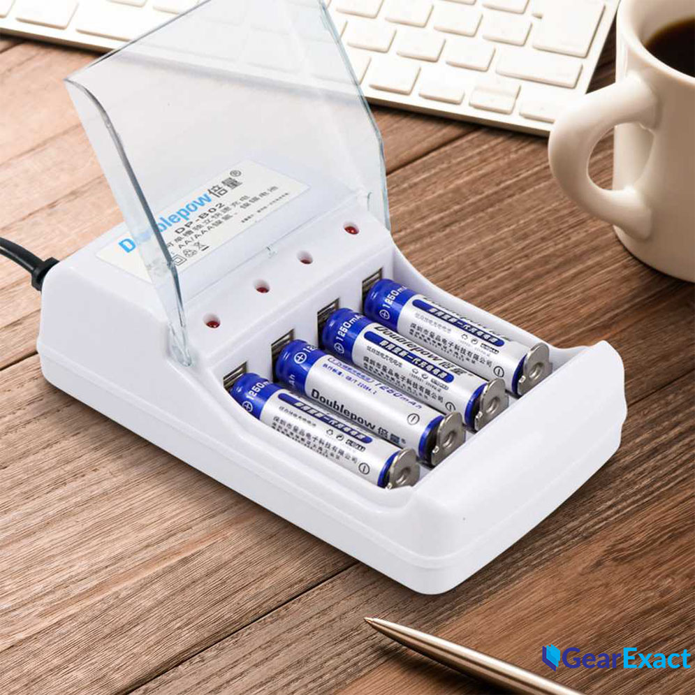 Doublepow DP-B02 4-Slot Rechargeable AA & AAA Battery Charger